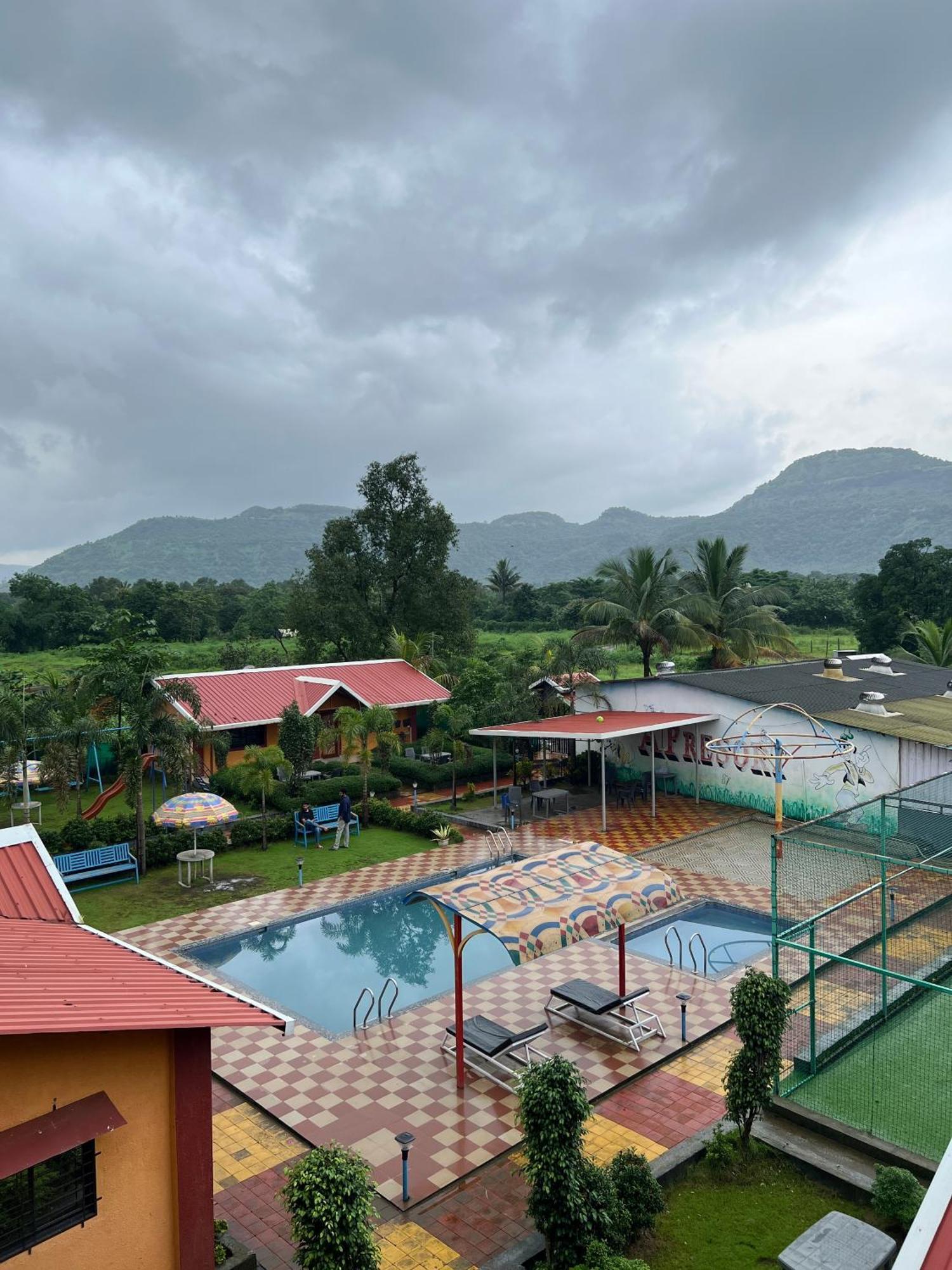 Karjat Ap Resort מראה חיצוני תמונה